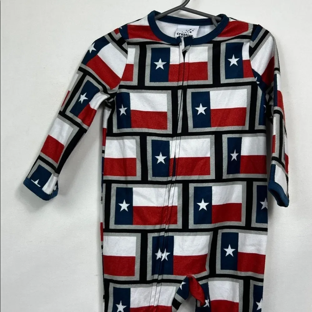 Creative Apparel Texas Flag Print flannel footie pajamas size 18 months Pit